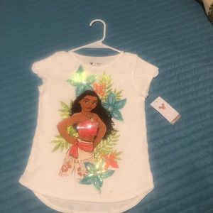 Girls NEW WITH TAGS-size 6 high/low Moana shirt